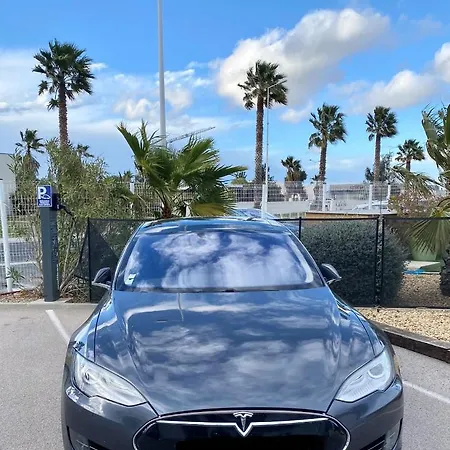 ホテル The Originals City, Les Domes, Sud Saleilles