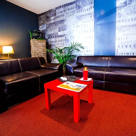 Hotel The Originals City, Les Dômes, Sud Saleilles Perpinhã