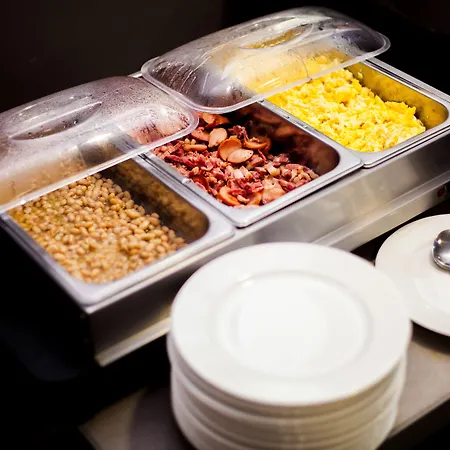 מלון The Originals City, Les Domes, Sud Saleilles פרפיניין