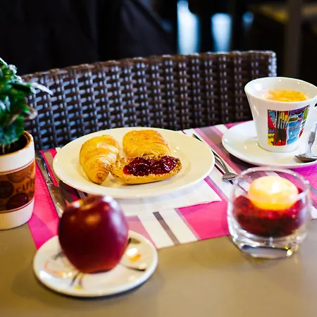 מלון The Originals City, Les Domes, Sud Saleilles 3*