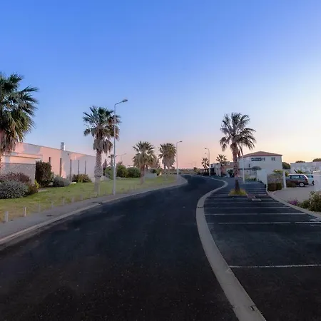 מלון The Originals City, Les Domes, Sud Saleilles