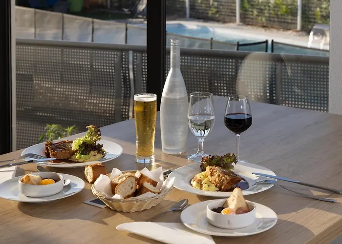 Hotel The Originals City, Les Domes, Sud Saleilles Perpignan