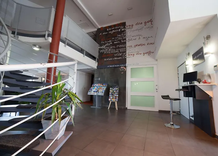 Hotel The Originals City, Les Domes, Sud Saleilles